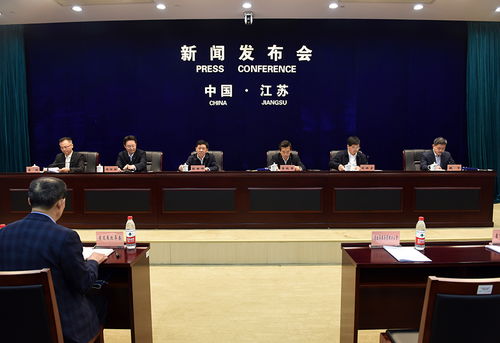 優(yōu)化職業(yè)中介服務(wù)與規(guī)范收費 省政府調(diào)整行政審批中介服務(wù)事項清單新聞發(fā)布會